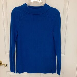 Women’s NWT cotton blue ribbed open turtleneck. Talbots.